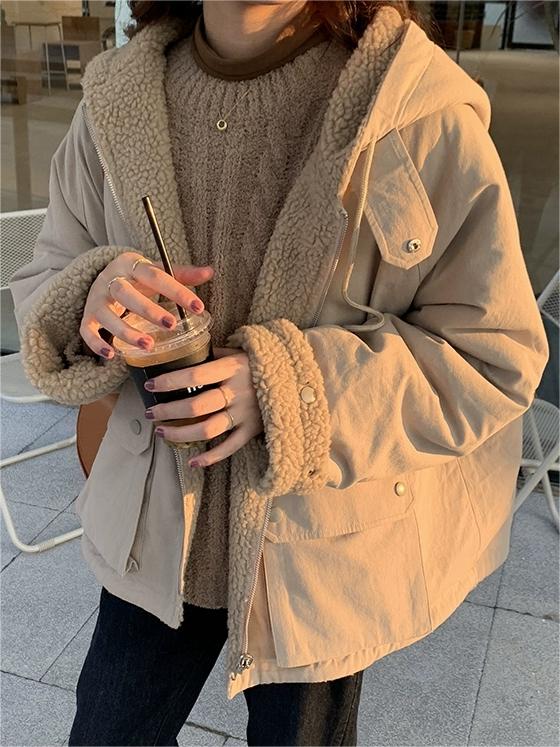 Carla | Elegant and versatile winter coat.