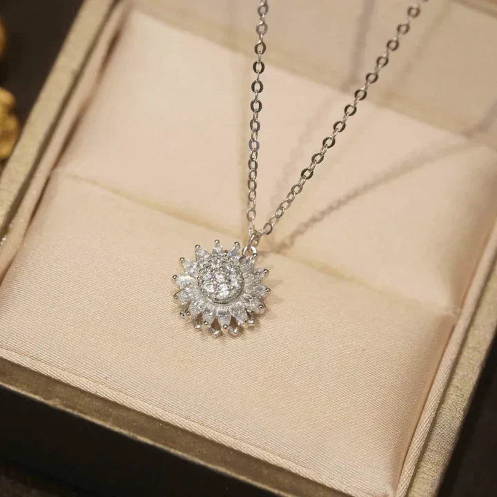Fortuna Stellaris Necklace | Gold