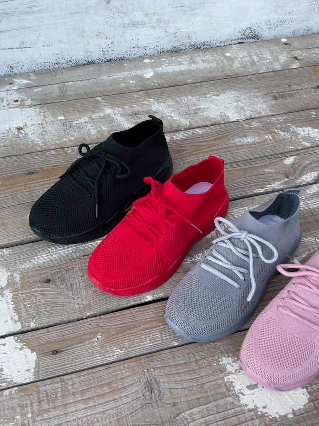 Women's Breathable Low-Top Lace-up Sneakers