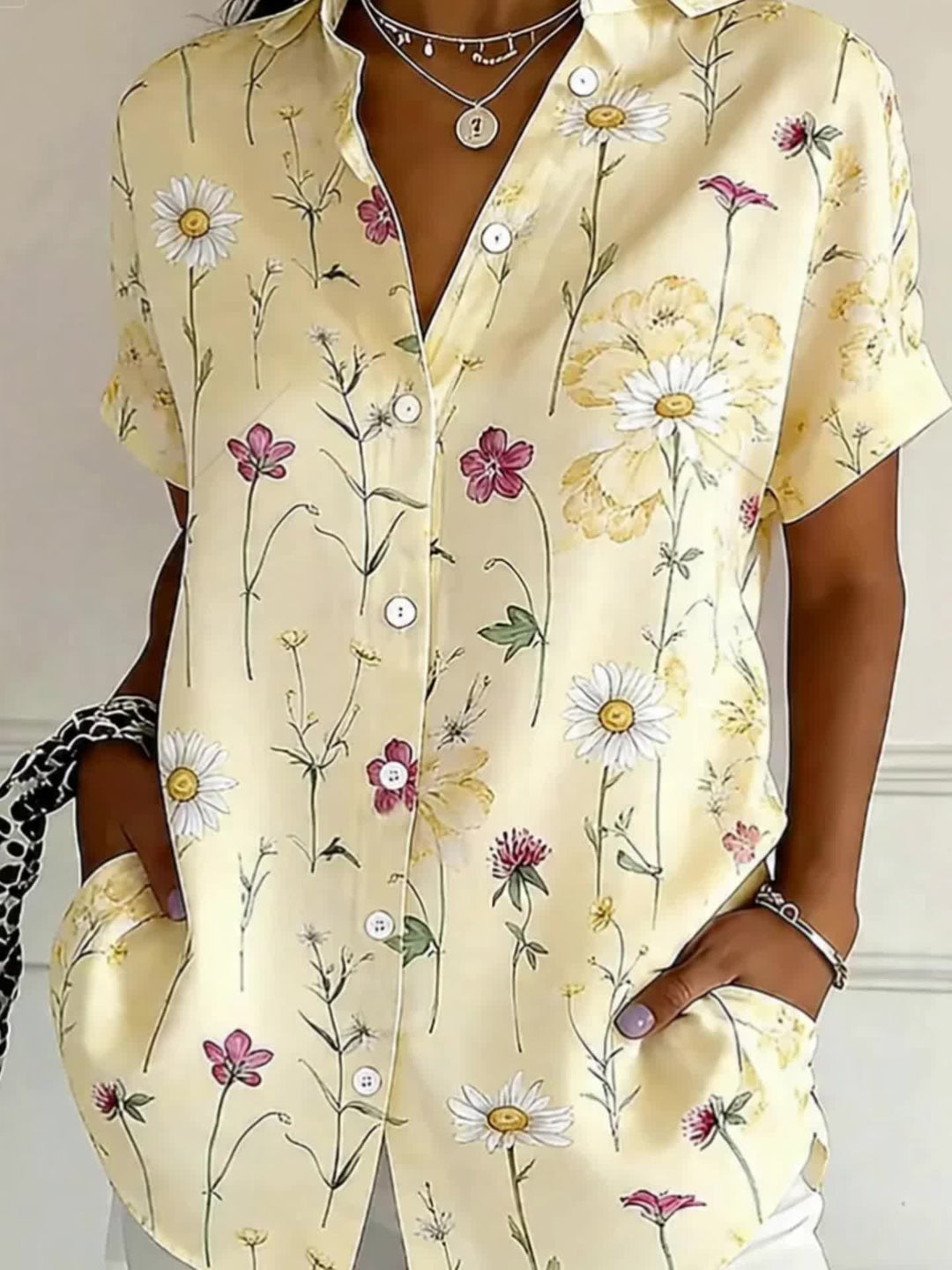 Women's Button-Up Short Sleeve Printed Shirt