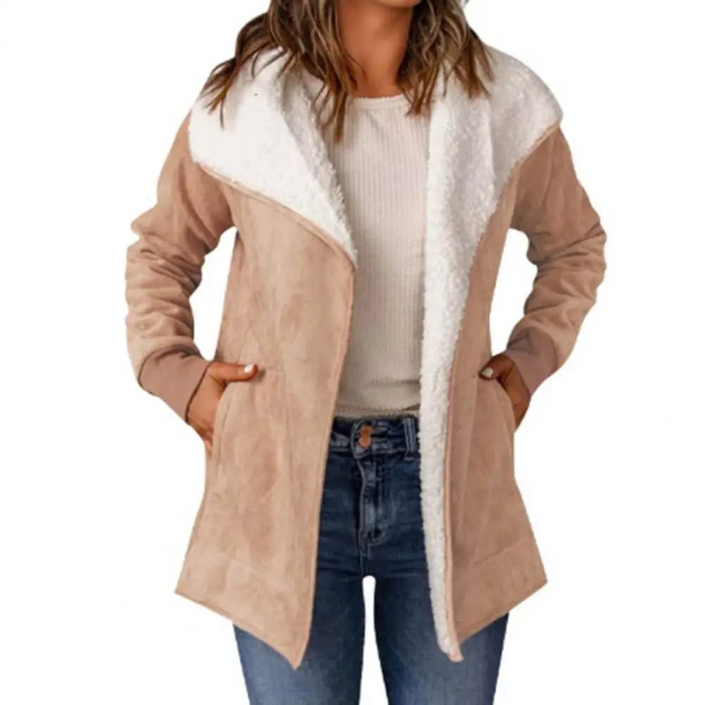Matilde | Luxurious plush coat: Winter Edition