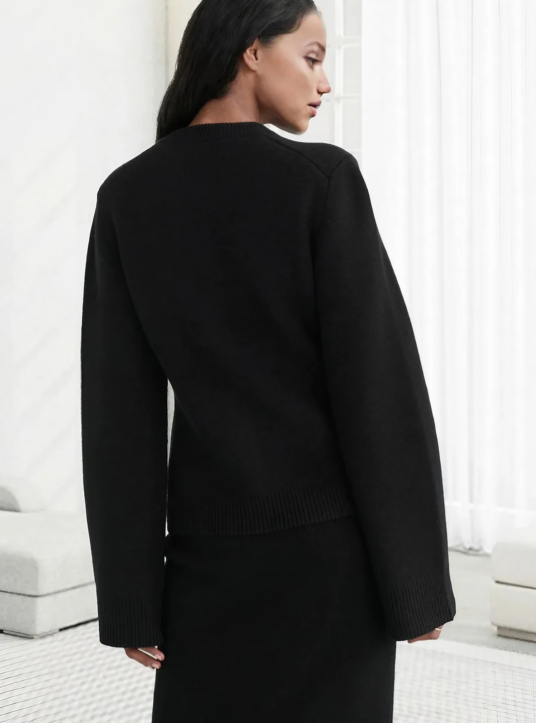 Women's minimalist flared sleeve cardigan