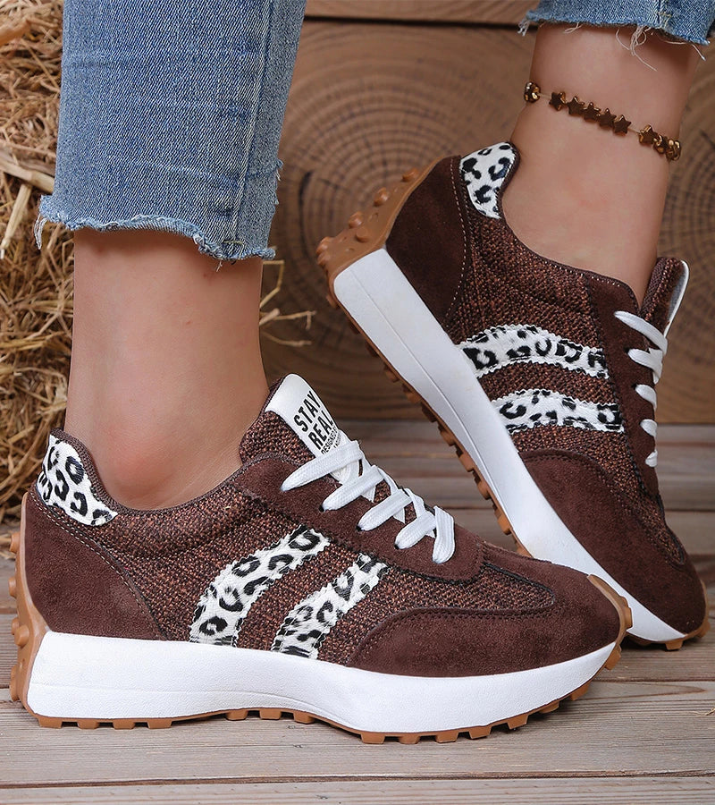 Halima – Comfortable Retro Lace-Up Sneakers