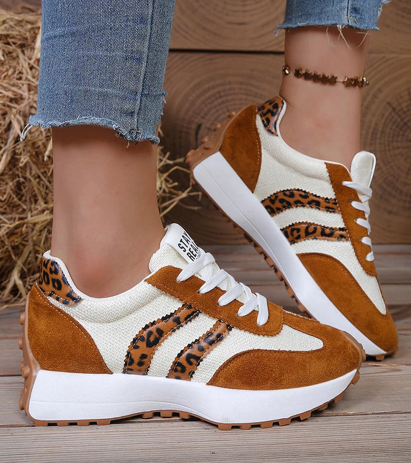 Halima – Comfortable Retro Lace-Up Sneakers