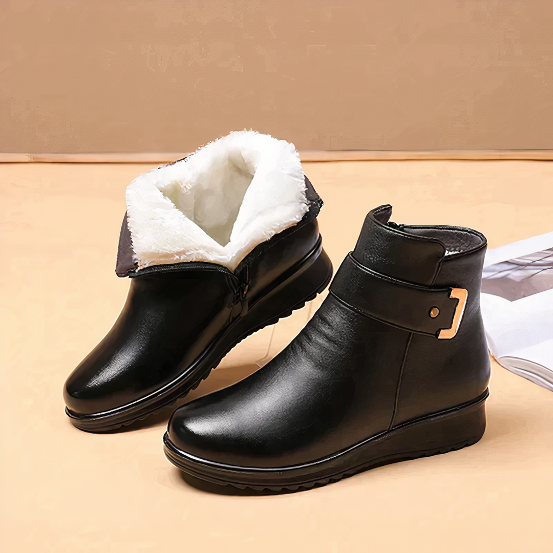 Women's cozy ankle boots with buckle strap