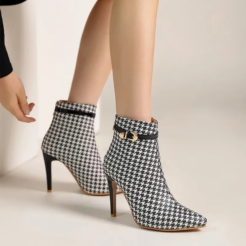 Sorelle Patterned Ankle Boot