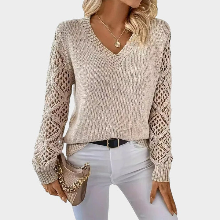 Anikka - Classic Knit Top