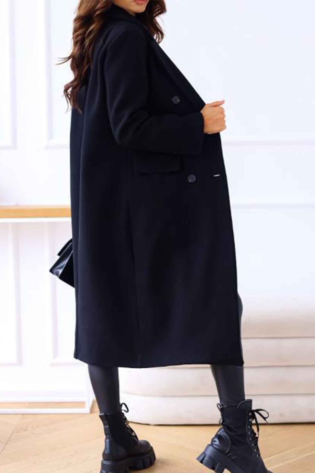 Giorgia | Double-breasted coat with lapels and long sleeves