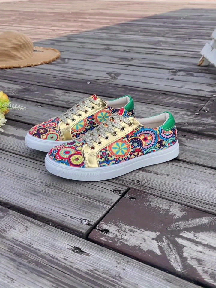 Women's Round Toe Low-Top Sneakers
