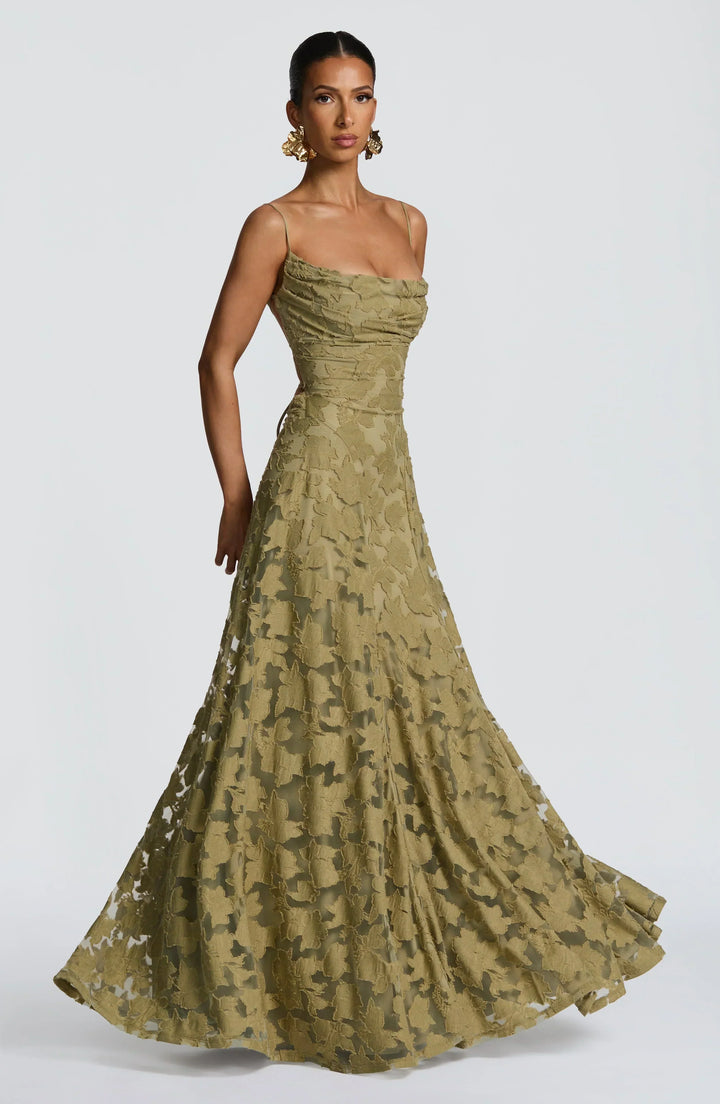 Maevy | Elegant Maxi Dress