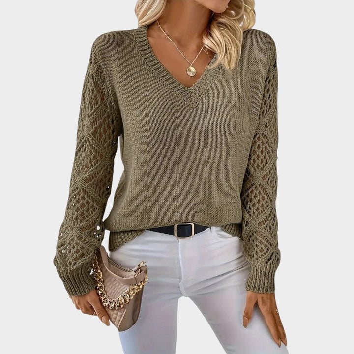 Anikka - Classic Knit Top