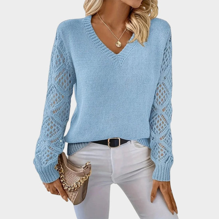 Anikka - Classic Knit Top