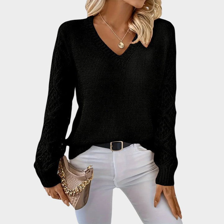 Anikka - Classic Knit Top
