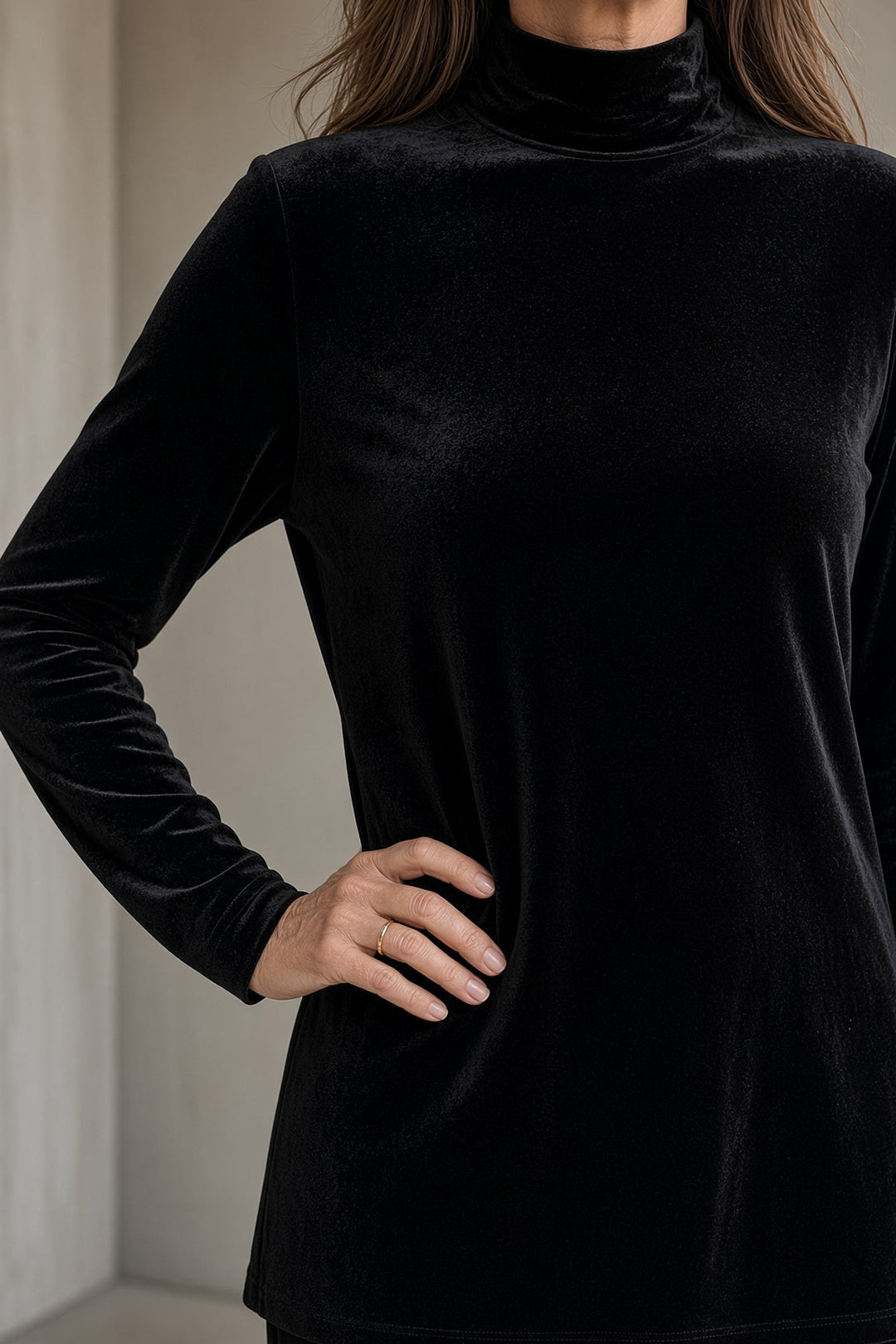 Marisabel | Women's Velvet Turtleneck Top & Wide-Leg Pants Set