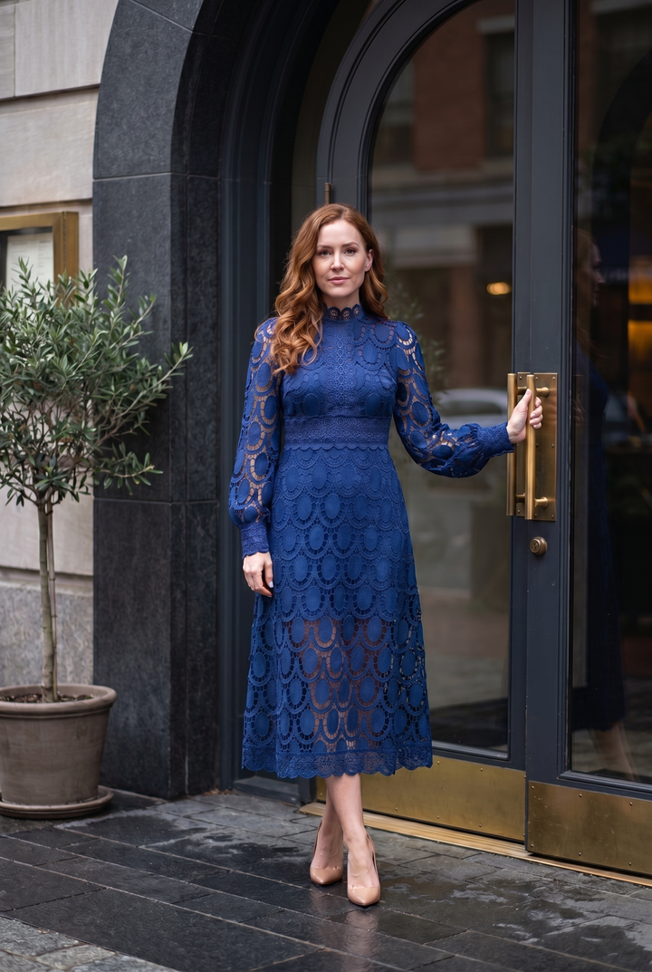 Donna - Romantic lace dress