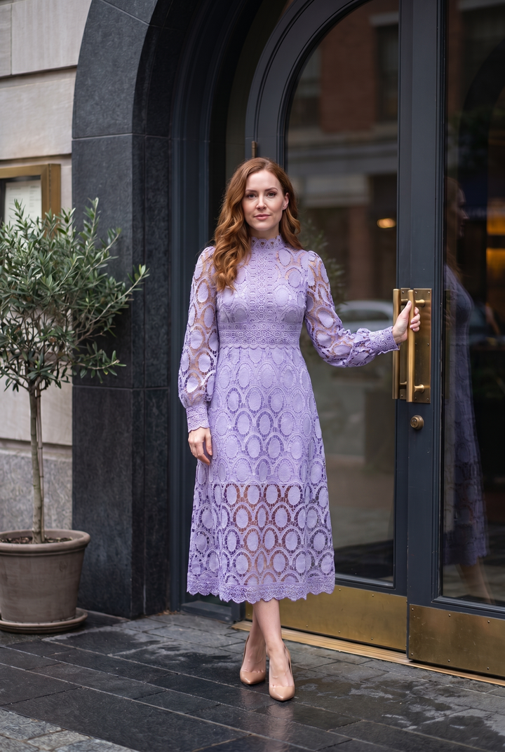 Donna - Romantic lace dress