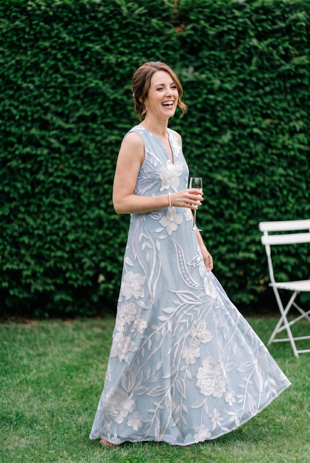 Clara – ELEGANT SLEEVELESS LUXE PRINTED DRESS